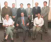 El equipo que conforman el proyecto Malecn 2000: de pie, de izquierda a derecha, Douglas Dreher, Tito Fernndez, Guillermo Suaya, No Carbajal, Roberto Espndola y Luis Zuloaga. Sentados, Cecilia de Jurado, Pedro Gmez y Patricia Alarcn.